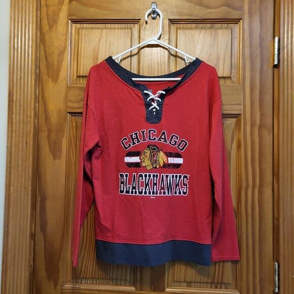 NHL Tops - Chicago Blackhawks Hoodie  Womens  size Med